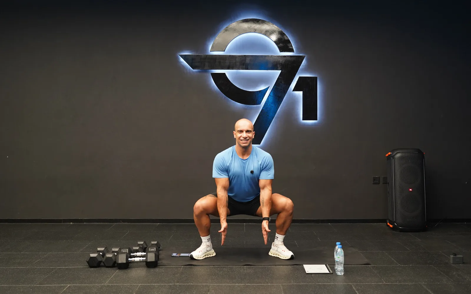 Leg and glute